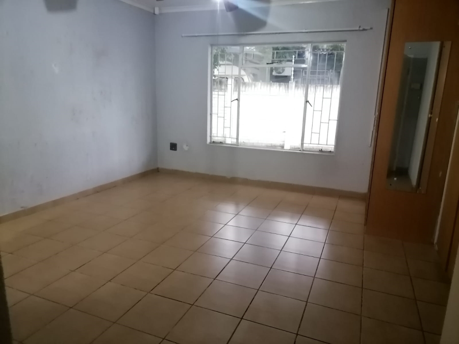 4 Bedroom Property for Sale in Geelhoutpark North West